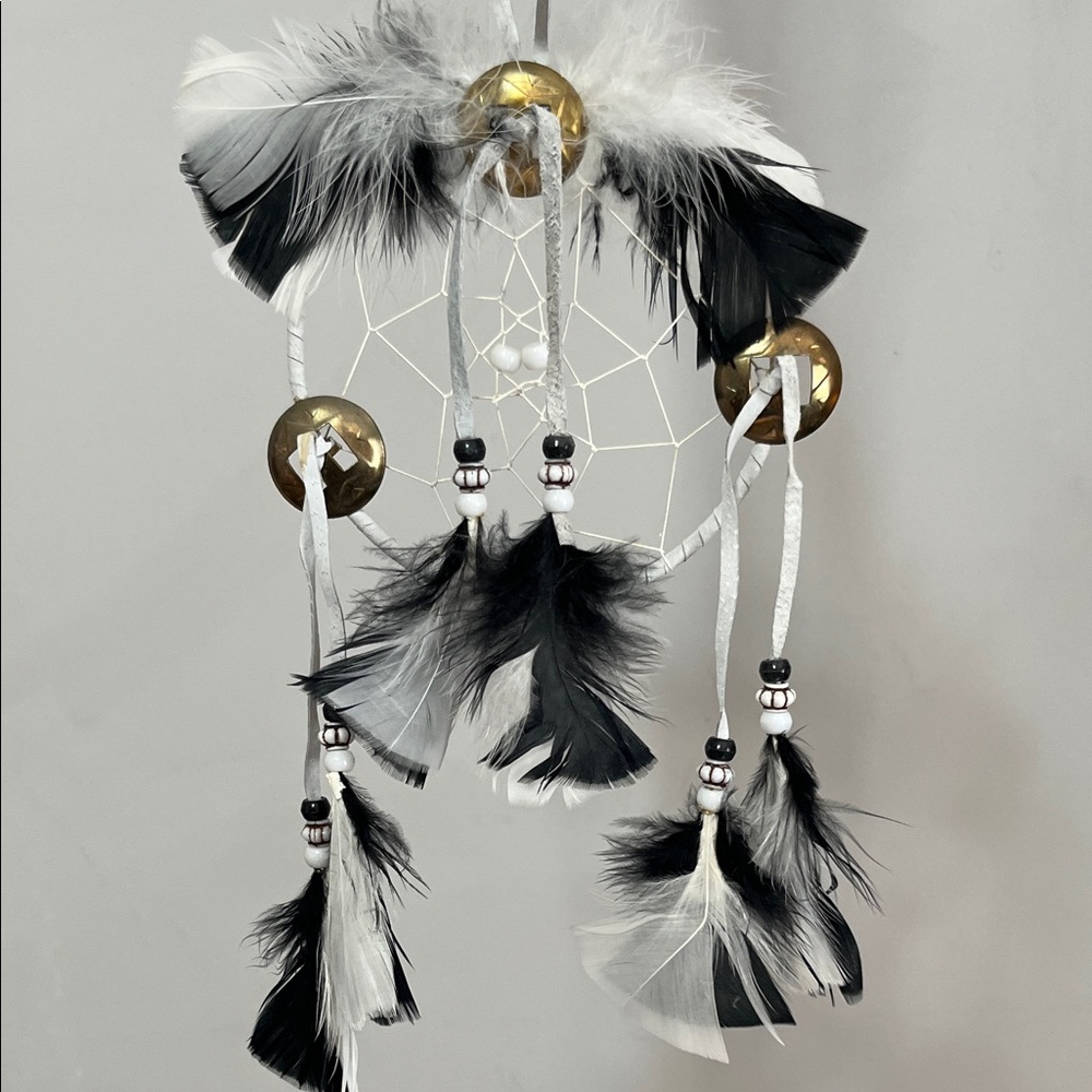 Dreamcatcher Black & White Feather Beads Brass white leather accents